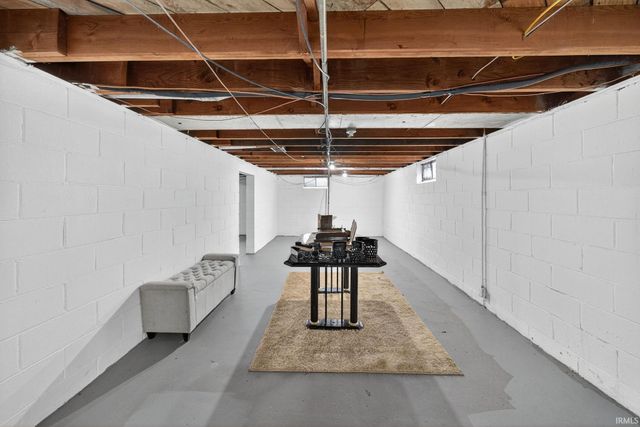 2206 Prast Boulevard, South Bend, IN 46628