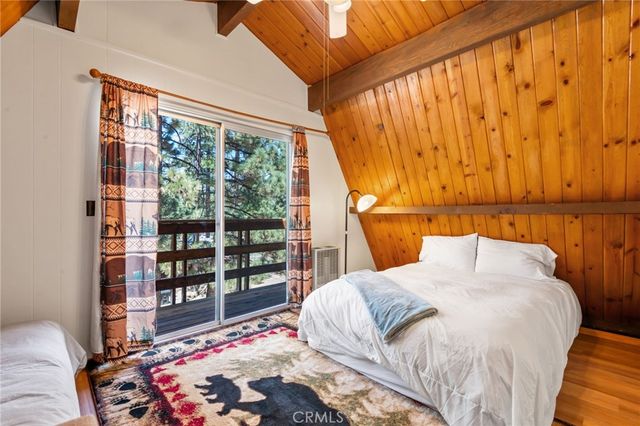 626 W Aeroplane Boulevard, Big Bear City, CA 92314