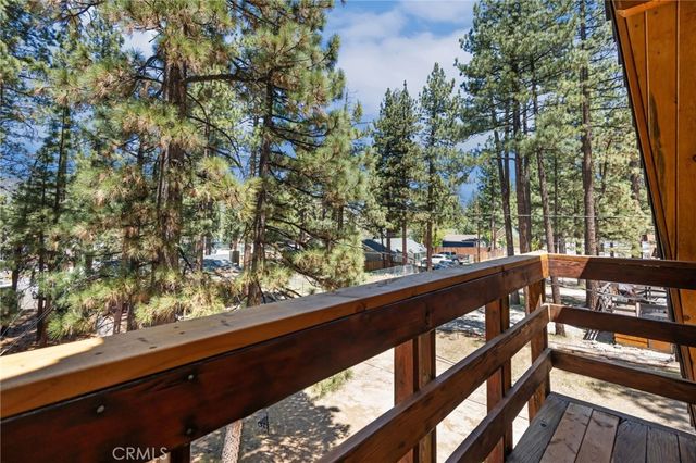 626 W Aeroplane Boulevard, Big Bear City, CA 92314