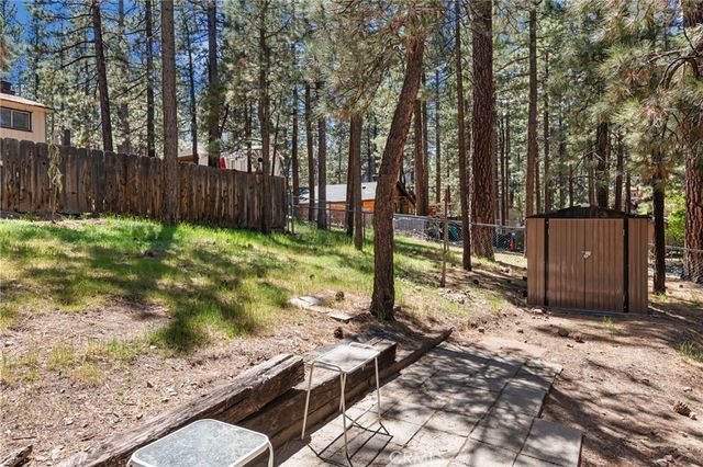 626 W Aeroplane Boulevard, Big Bear City, CA 92314