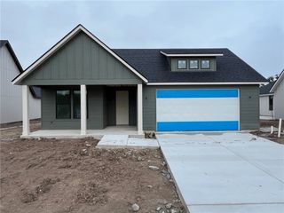4060 Lakeside Club Drive, College Station, TX 77845