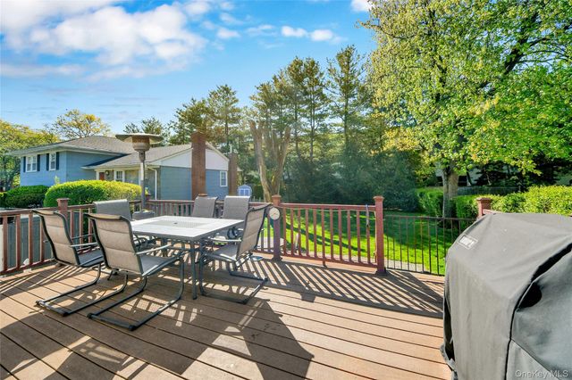 39 Harding Drive, New Rochelle, NY 10801