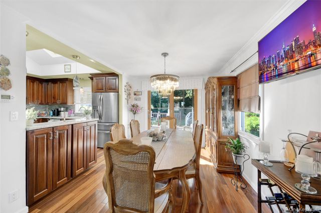 39 Harding Drive, New Rochelle, NY 10801