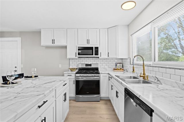12563 Shepherd Drive, Florissant, MO 63033