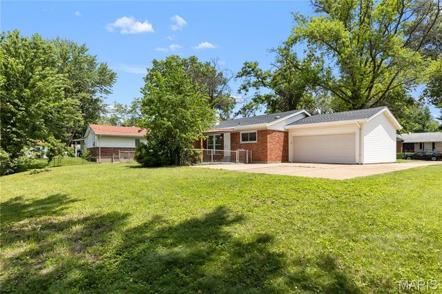 12563 Shepherd Drive, Florissant, MO 63033