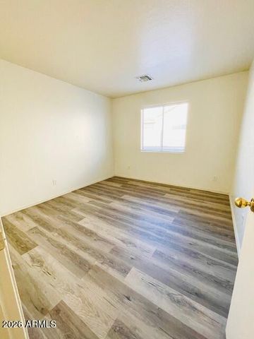 8521 W WATKINS Street S, Tolleson, AZ 85353