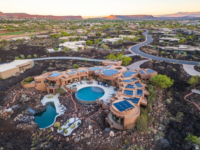 2248 N TACHEENE DR, St. George, UT 84770