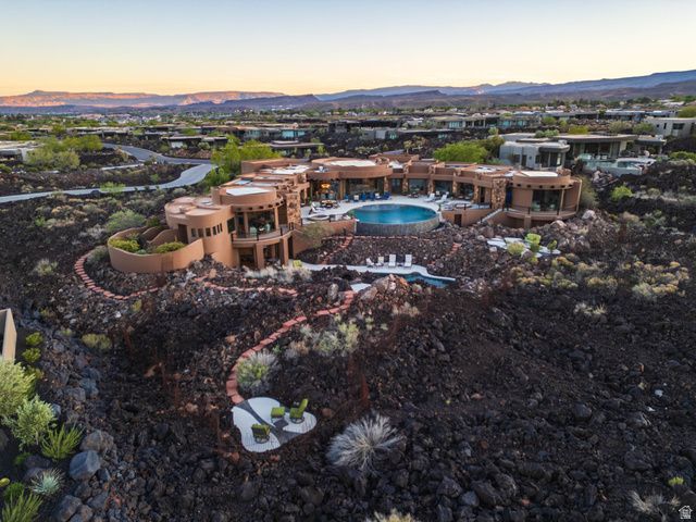 2248 N TACHEENE DR, St. George, UT 84770