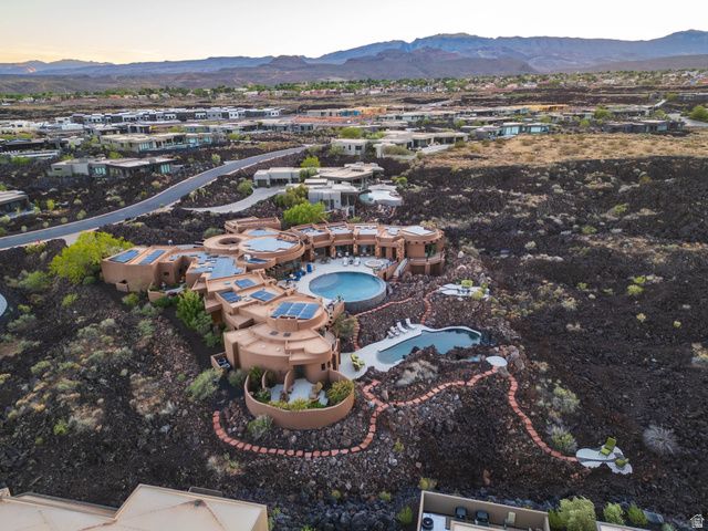 2248 N TACHEENE DR, St. George, UT 84770