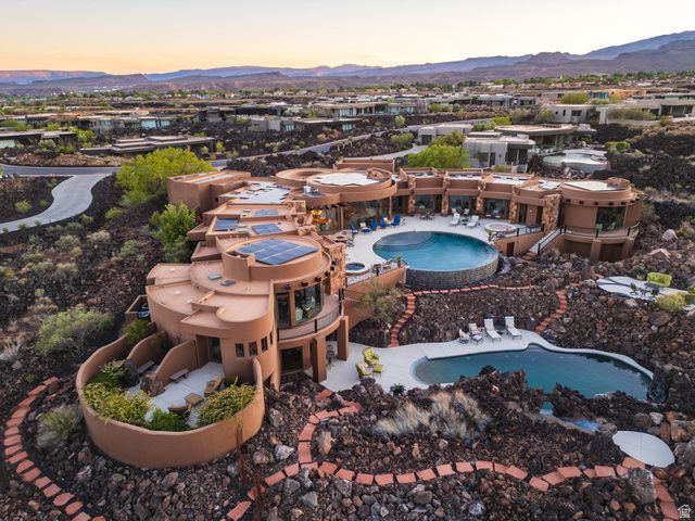 2248 N TACHEENE DR, St. George, UT 84770