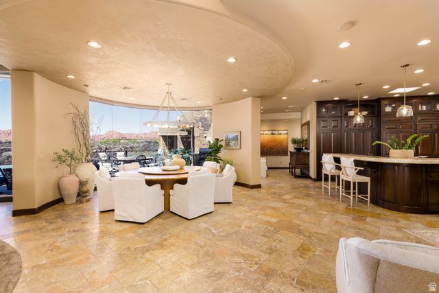 2248 N TACHEENE DR, St. George, UT 84770