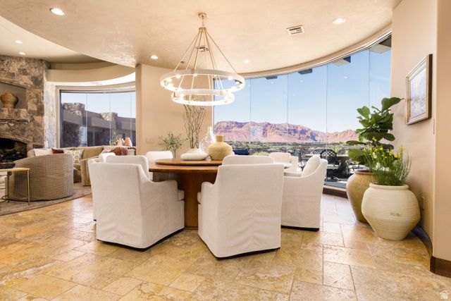 2248 N TACHEENE DR, St. George, UT 84770