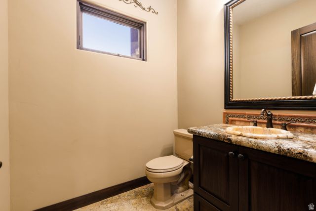 2248 N TACHEENE DR, St. George, UT 84770