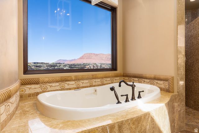 2248 N TACHEENE DR, St. George, UT 84770
