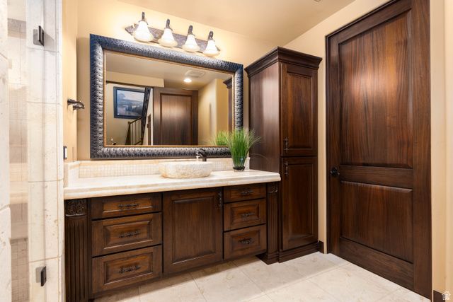 2248 N TACHEENE DR, St. George, UT 84770