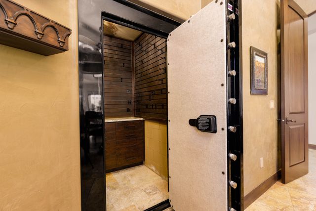 2248 N TACHEENE DR, St. George, UT 84770