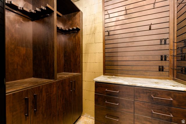2248 N TACHEENE DR, St. George, UT 84770