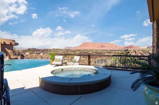 2248 N TACHEENE DR, St. George, UT 84770