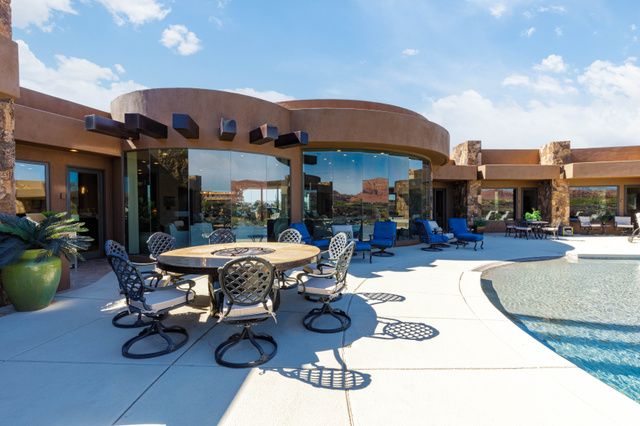 2248 N TACHEENE DR, St. George, UT 84770