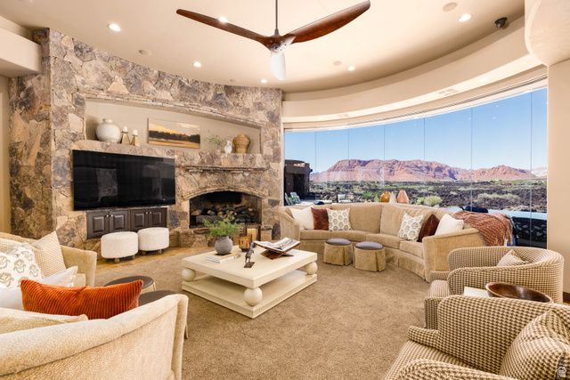 2248 N TACHEENE DR, St. George, UT 84770