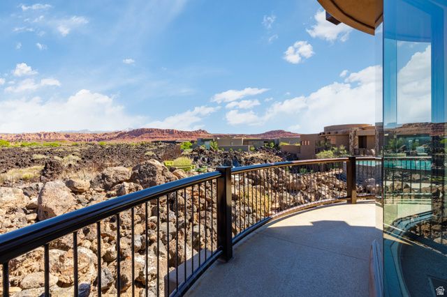 2248 N TACHEENE DR, St. George, UT 84770