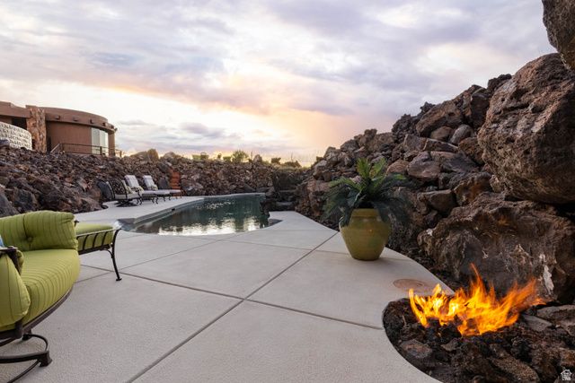 2248 N TACHEENE DR, St. George, UT 84770