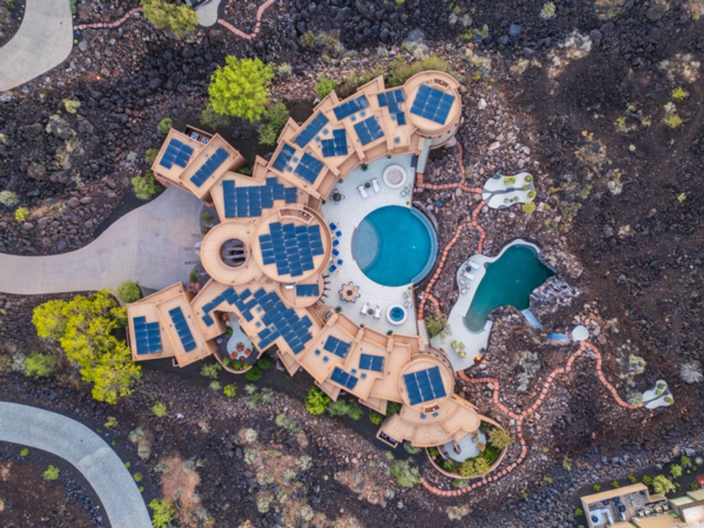 2248 N TACHEENE DR, St. George, UT 84770