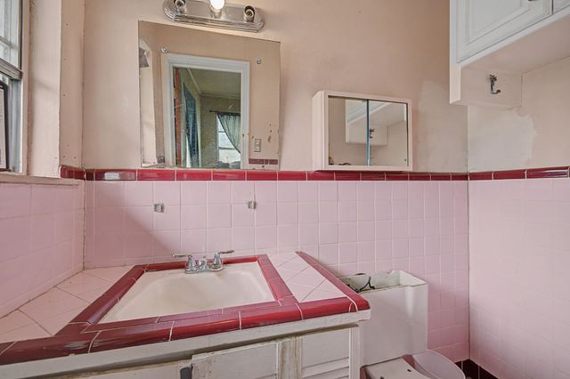 4113 Canyon Trail, Lake Worth, TX 76135