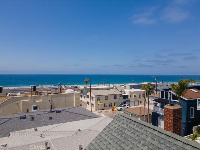 220 29th Street, Hermosa Beach, CA 90254