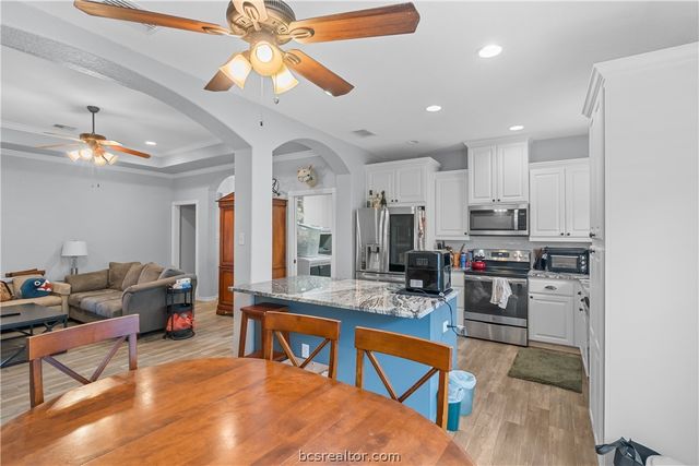 931 Turtle Dove Trail, College Station, TX 77845