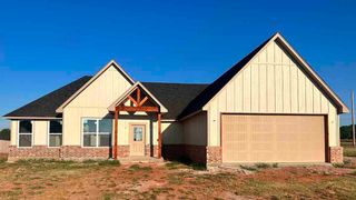 351 Weaver Way, Fletcher, OK 73541