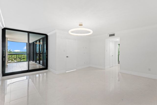 5380 N Ocean Drive 5a, Riviera Beach, FL 33404