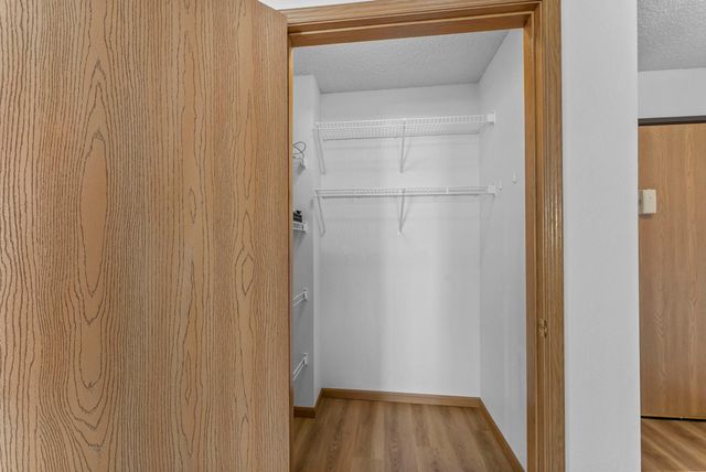 2155 6th Lane SE 208, Cambridge, MN 55008