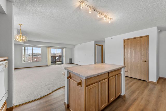 2155 6th Lane SE 208, Cambridge, MN 55008