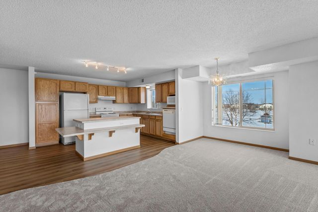 2155 6th Lane SE 208, Cambridge, MN 55008