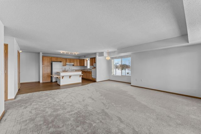 2155 6th Lane SE 208, Cambridge, MN 55008