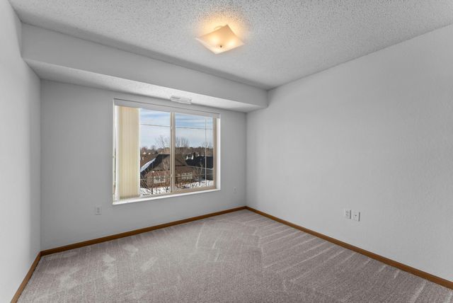 2155 6th Lane SE 208, Cambridge, MN 55008