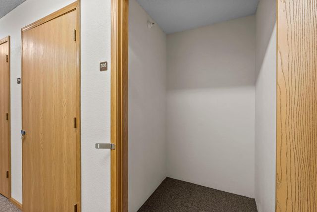 2155 6th Lane SE 208, Cambridge, MN 55008