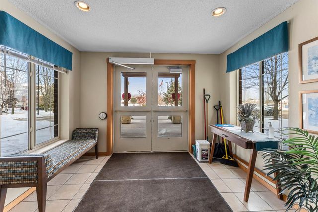 2155 6th Lane SE 208, Cambridge, MN 55008