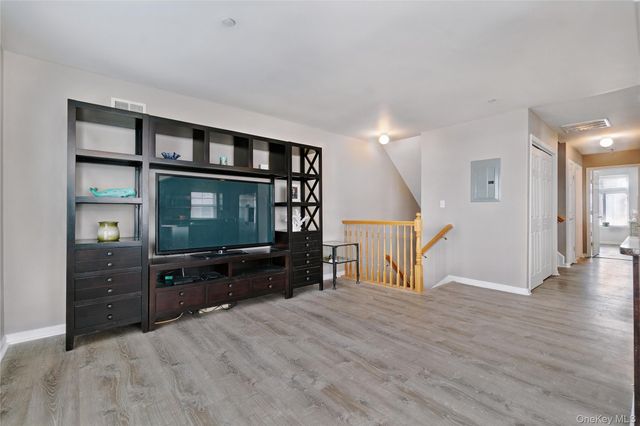 6428 Ocean Avenue S, Arverne, NY 11692