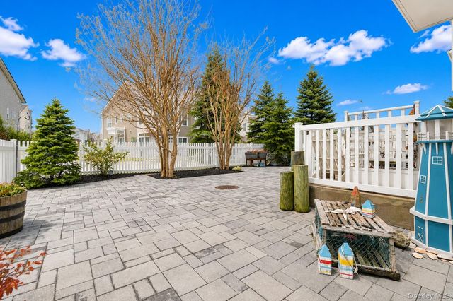 6428 Ocean Avenue S, Arverne, NY 11692