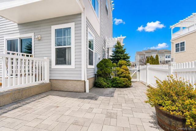 6428 Ocean Avenue S, Arverne, NY 11692