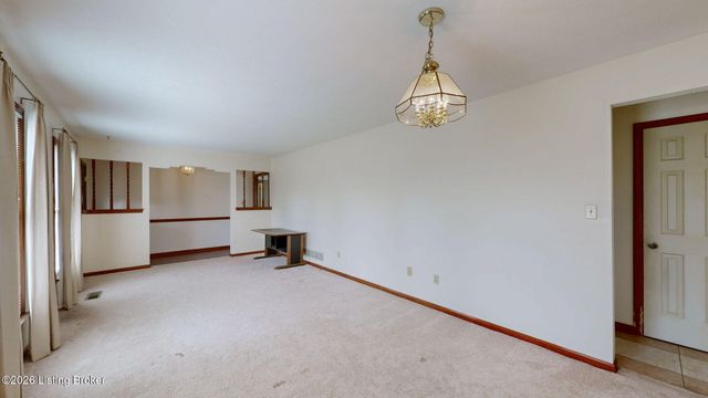 3613 Burkland Blvd, Shepherdsville, KY 40165