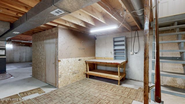 3613 Burkland Blvd, Shepherdsville, KY 40165