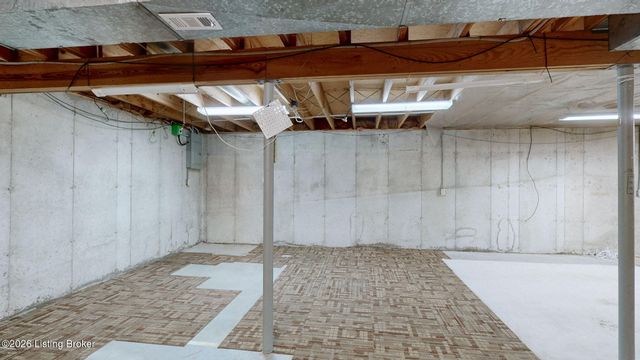 3613 Burkland Blvd, Shepherdsville, KY 40165