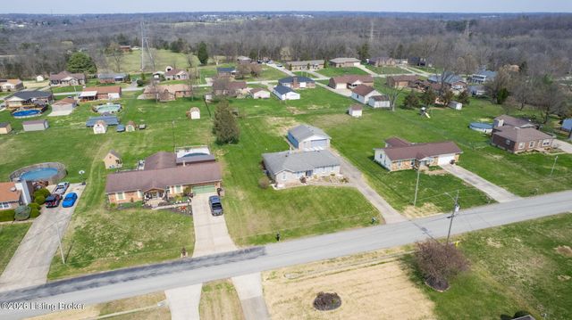 3613 Burkland Blvd, Shepherdsville, KY 40165