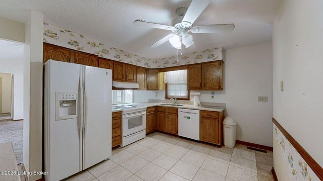 3613 Burkland Blvd, Shepherdsville, KY 40165