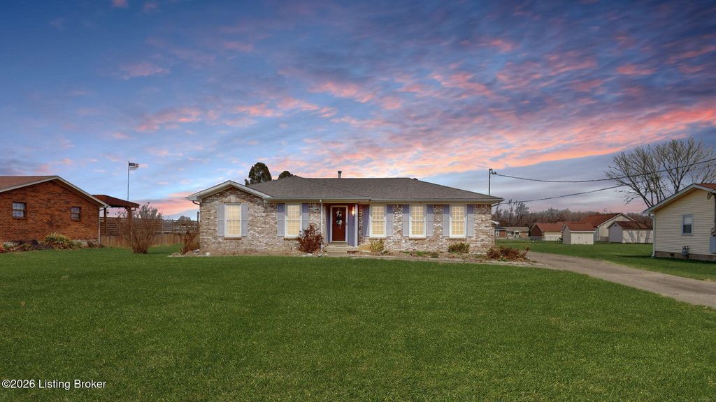 3613 Burkland Blvd, Shepherdsville, KY 40165