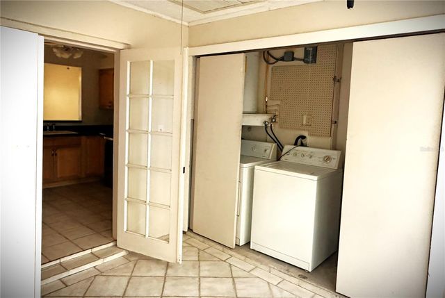 2557 RIVA COURT, Orlando, FL 32817