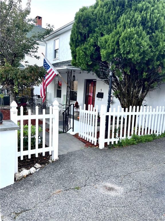 3 Muller Avenue, Highland Falls, NY 10928